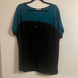 Claudia Richards short sleeve 1X.  teal and black